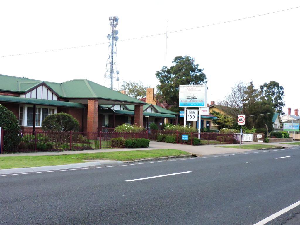 Bairnsdale Tanjil Motor Inn Εξωτερικό φωτογραφία