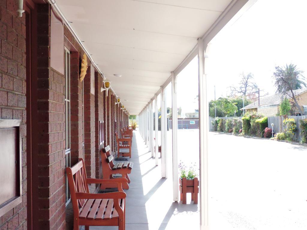 Bairnsdale Tanjil Motor Inn Εξωτερικό φωτογραφία
