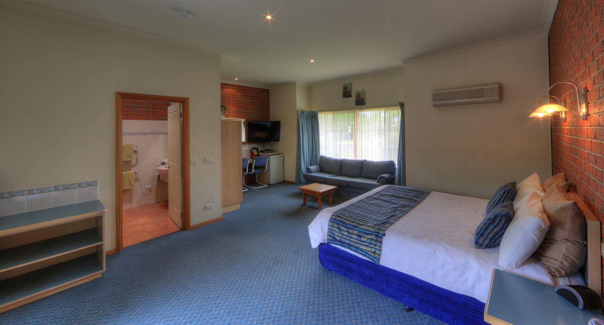 Bairnsdale Tanjil Motor Inn Εξωτερικό φωτογραφία