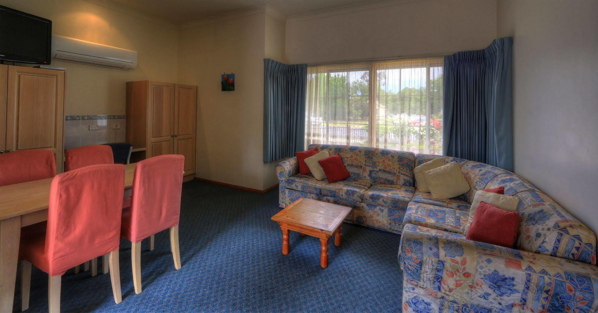 Bairnsdale Tanjil Motor Inn Εξωτερικό φωτογραφία