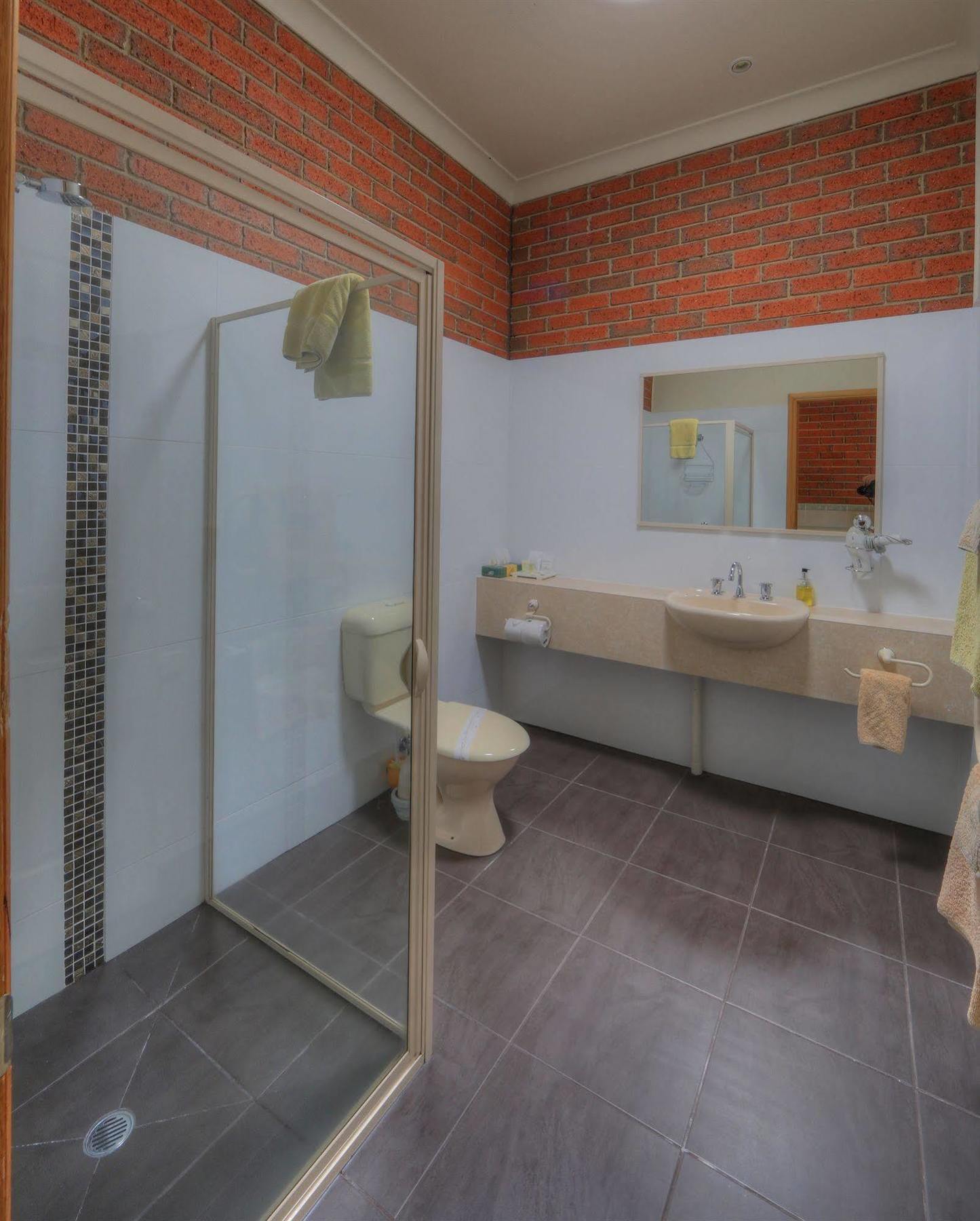 Bairnsdale Tanjil Motor Inn Εξωτερικό φωτογραφία